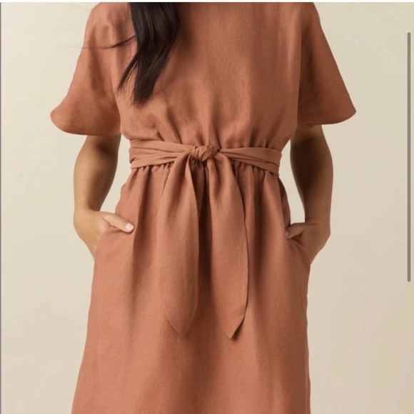 VETTA The Convertible Wrap Mini Dress Clay size Medium - Picture 3 of 9